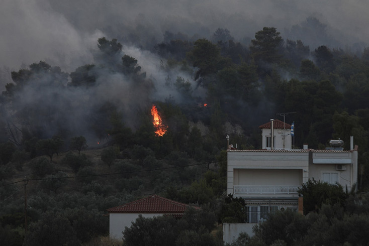 ΠΥΡΚΑΓΙΑ ΣΤΙΣ ΚΕΧΡΙΕΣ ΚΟΡΙΝΘΙΑΣ