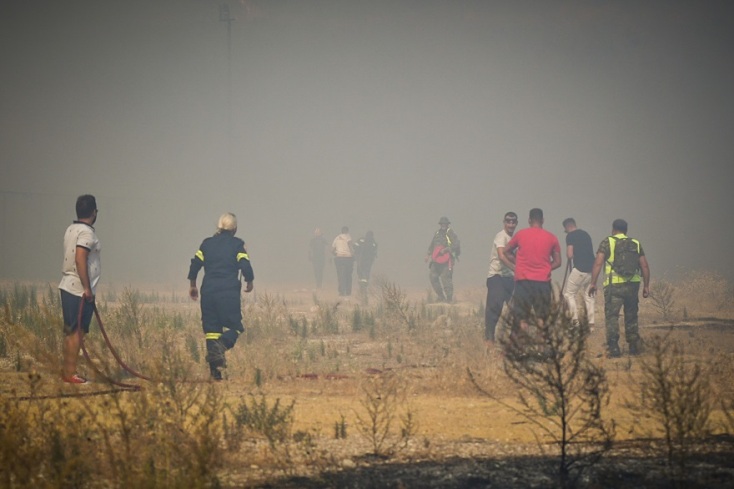 Φωτιά στην περιοχή Ελεκίστρα στην Πάτρα 