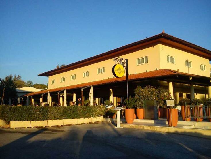 Καφέ - εστιατόριο «Αίγλη»