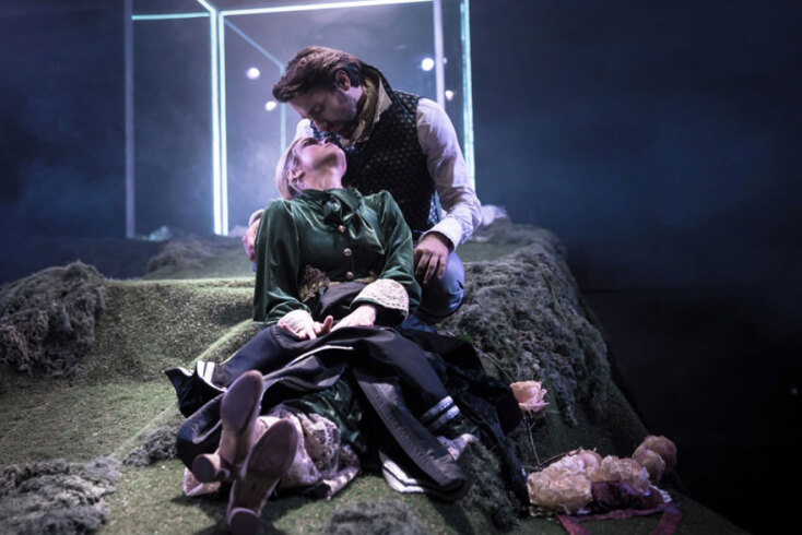 Ελεάνα Καυκαλά &amp; Αγησίλαος Μικελάτος στην παράσταση «Περηφάνια και προκατάληψη» στο θέατρο Αλκυονίς