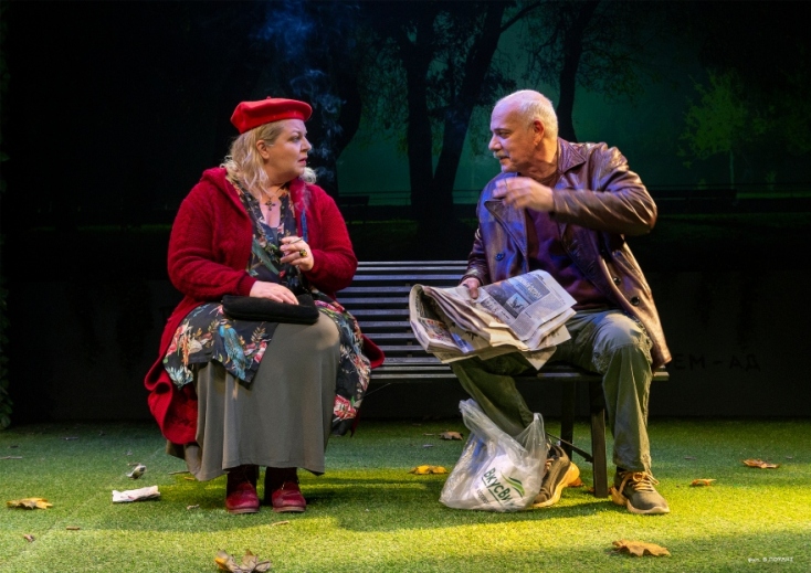 Η Φωτεινή Μπαξεβάνη και ο Γιώργος Κιμούλης στην παράσταση «Το Παγκάκι»