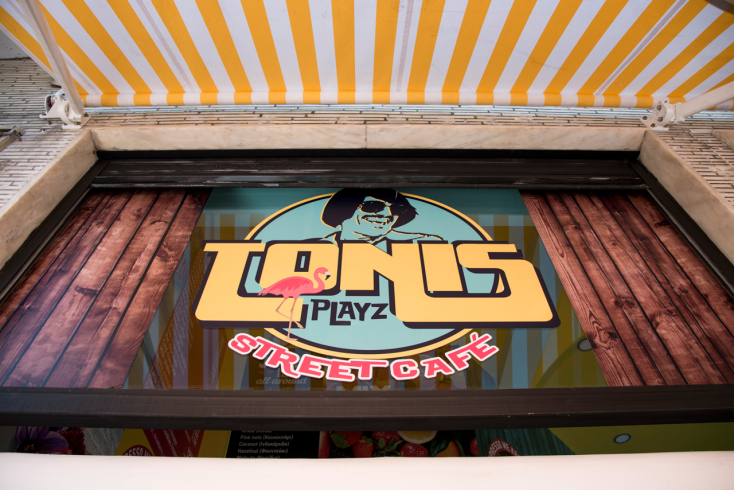 Toni’s Playz Street café