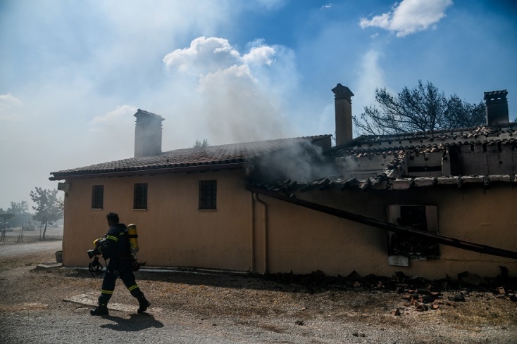 Φωτιά σε σπίτι 