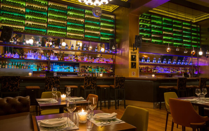 Balthazar, η ιστορία  (της Αθήνας) 