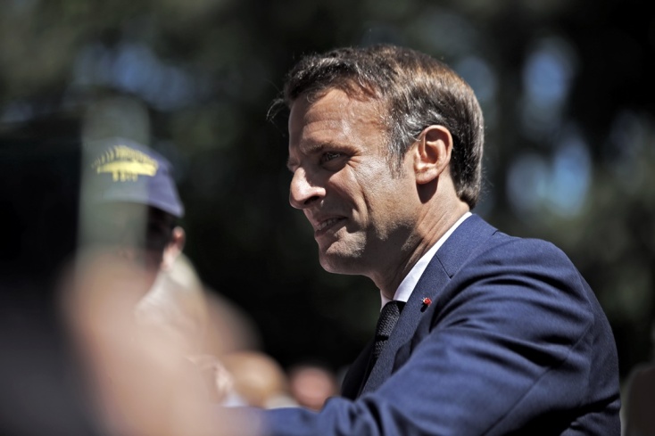 Βουλευτικές εκλογές στη Γαλλία: Ο Εμανουέλ Μακρόν σε εκλογικό κέντρο