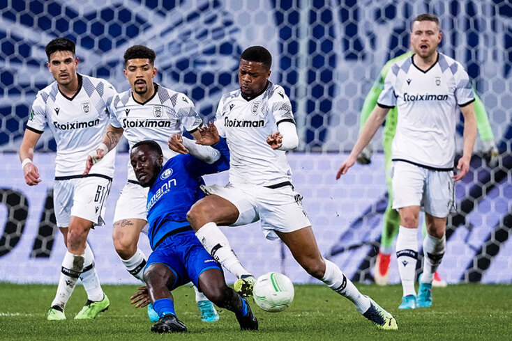 Σκληρές μάχες στην άμυνα με ποδοσφαιριστές της Γάνδης έδωσαν οι παίκτες του ΠΑΟΚ στη ρεβάνς για το Europa Conference League