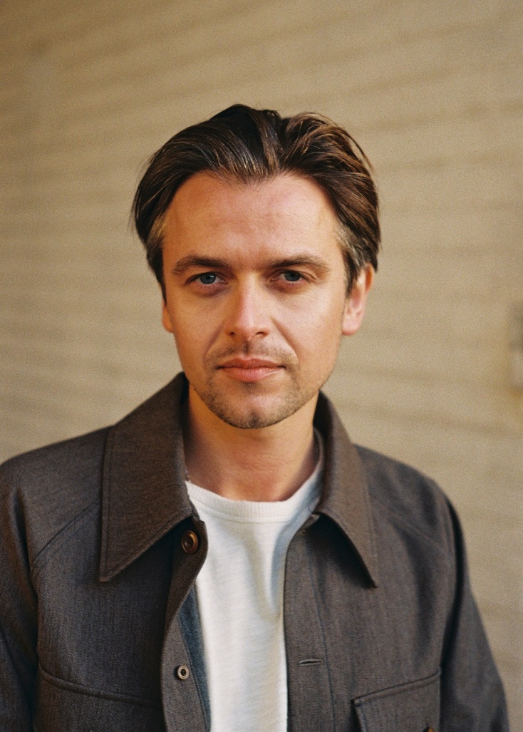 Ο τραγουδιστής George Cosby