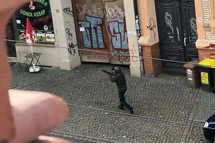 Ο δράστης της ένοπλης επίθεσης σε εβραϊκή συναγωγή στη Γερμανία