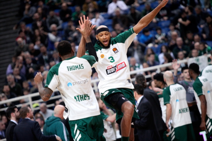 Φωτογραφία του Έιντριαν Πέιν από τη θητεία του στον Παναθηναϊκό.