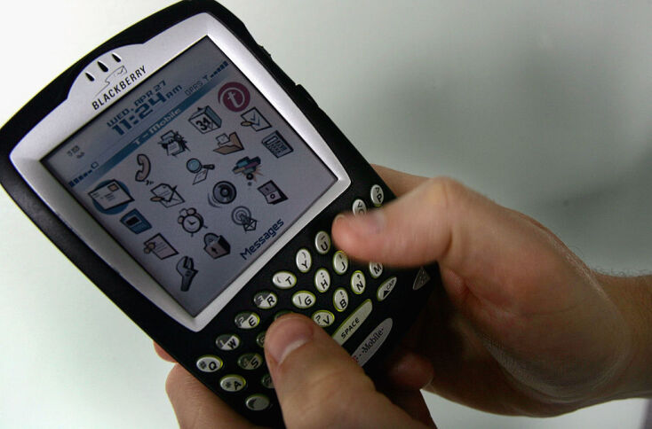 blackberry handheld © James Gilbert/Getty Images