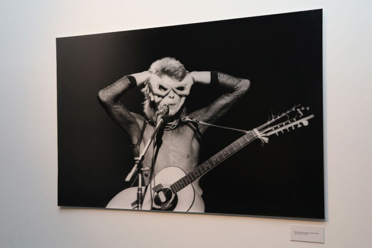 Έφυγε από τη ζωή ο θρυλικός φωτογράφος μουσικών καλλιτεχνών Μικ Ροκ