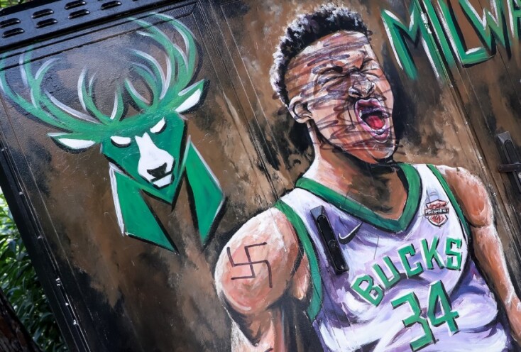 Βανδαλισμοί στο γκράφιτι του Γιάννη Αντετοκούνμπο 