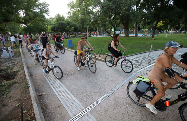 Γυμνή ποδηλατοδρομία © EUROKINISSI/ΜΟΤΙΟΝΤΕΑΜ/ΓΙΩΡΓΟΣ ΚΩΝΣΤΑΝΤΙΝΙΔΗΣ