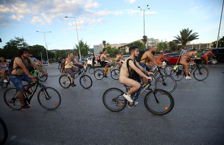 Γυμνή ποδηλατοδρομία © EUROKINISSI/ΜΟΤΙΟΝΤΕΑΜ/ΓΙΩΡΓΟΣ ΚΩΝΣΤΑΝΤΙΝΙΔΗΣ