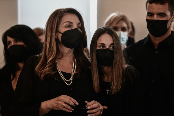 Κηδεία Βοσκόπουλου: Η Άντζελα Γκερέκου και η κόρη τους, Μαρία Βοσκοπούλου