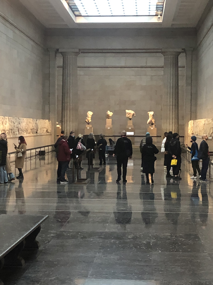 Γλυπτά του Παρθενώνα: άνοιξε ξανά η αίθουσα στο Βρετανικό Μουσείο