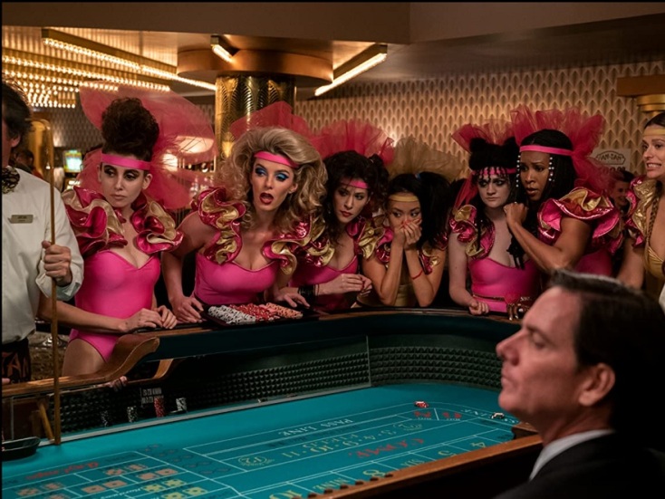 Στιγμιότυπο από την σειρά «Glow»