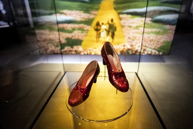 Τα ρουμπινί γοβάκια της Τζούντι Γκάρλαντ στην ταινία «Ο Μάγος του Οζ»