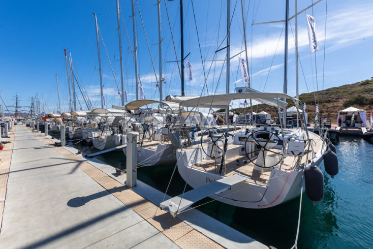 Yachting το 1ο Olympic Yacht Show by Jaguar Land Rover
