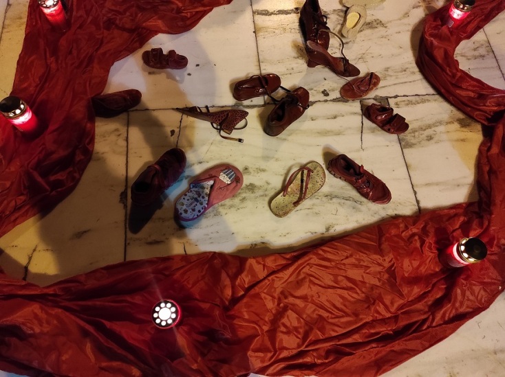 Συγκέντρωση έξω από την Βουλή για τις γυναικοκτονίες