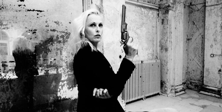 Παρθενόπη Μπουζούρη