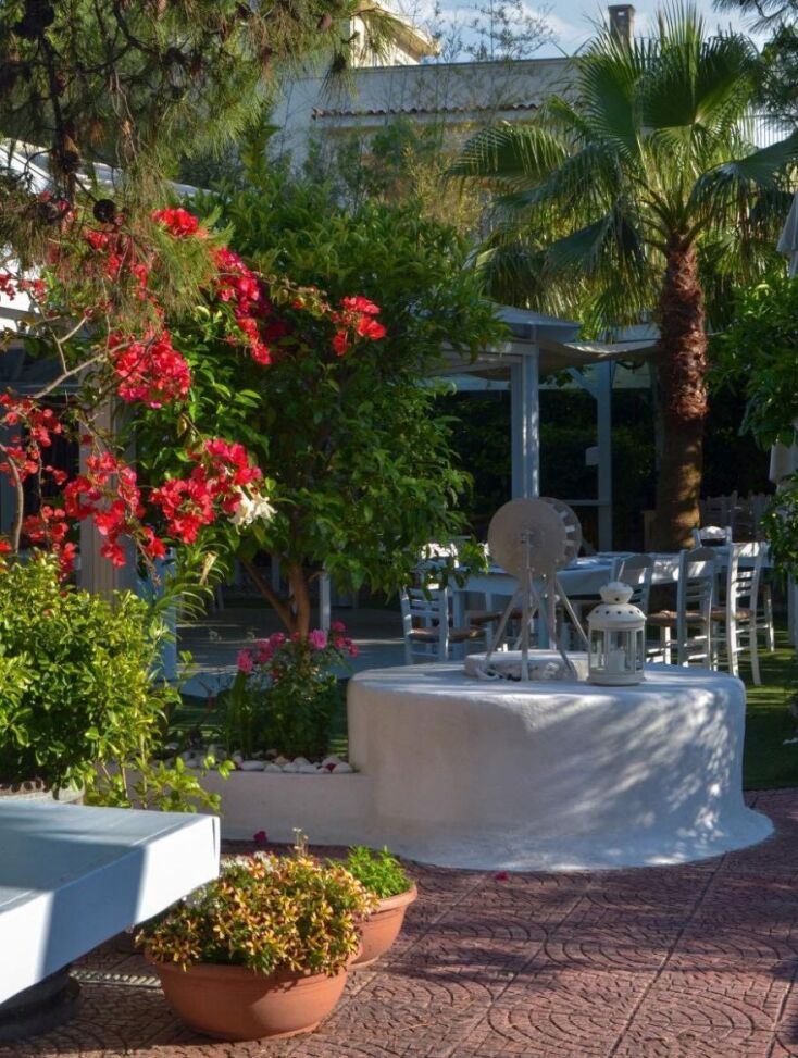 Η ταβέρνα Χειμώνας Καλοκαίρι