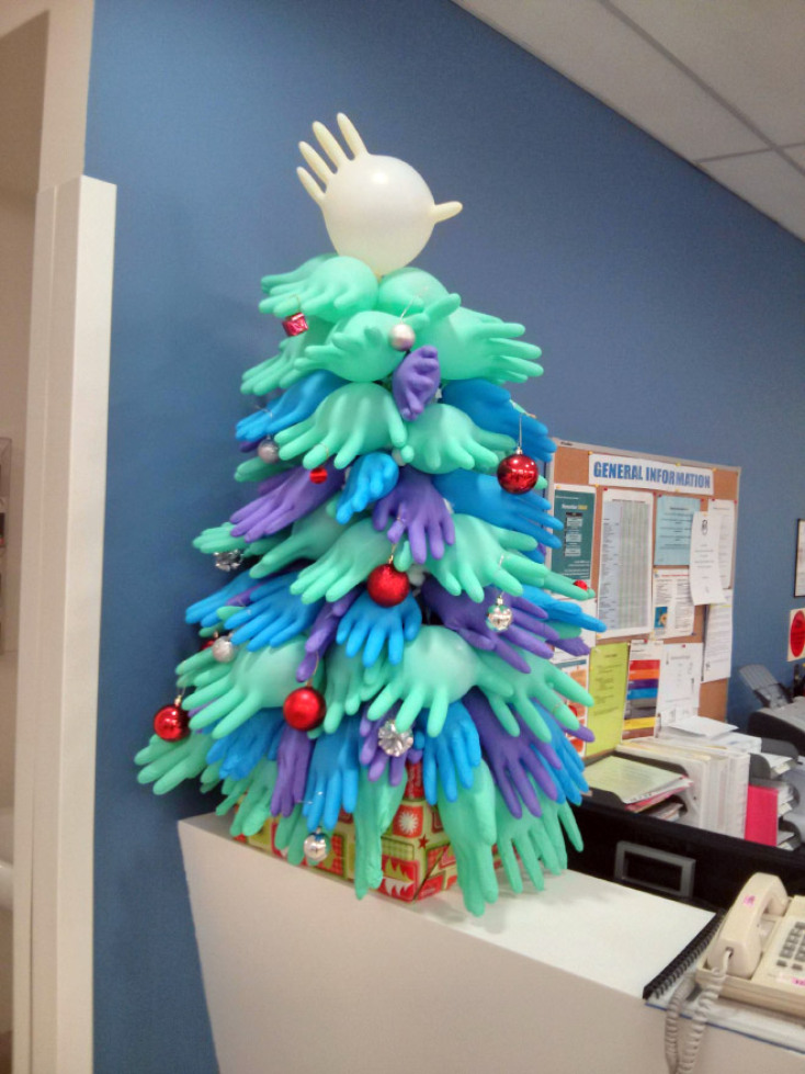 hospital-christmas-decorations1.jpg
