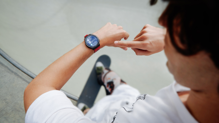 Το νέο smartwatch της Huawei με τα 100 προγράμματα άθλησης και τις αναβαθμισμένες μεθόδους παρακολούθησης φυσικής κατάστασης, είναι ο προπονητής που πάντα θέλατε να έχετε.
