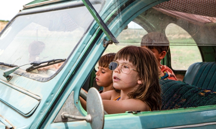 "Οι ροδακινιές του Αλκαράς" της Κάρλα Σιμόν