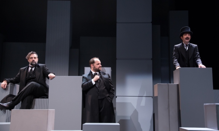 Μάκης Παπαδημητρίου, Αργύρης Ξάφης και Μιχάλης Οικονόμου στην "Τριλογία των Λήμαν Μπράδερς" σε σκηνοθεσία Βαγγέλη Θεοδωρόπουλου