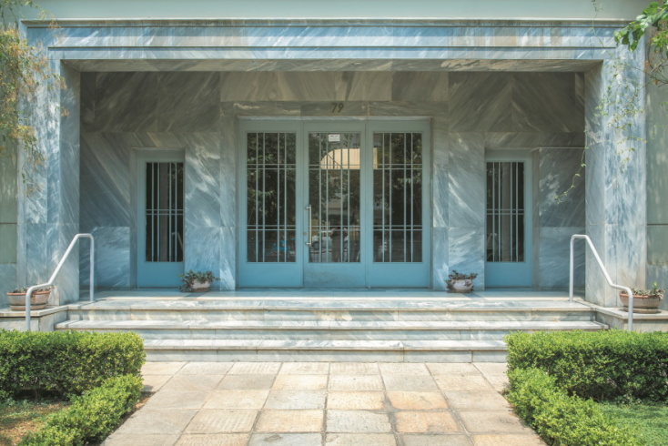 Η είσοδος στο Ίδρυμα Παναγιώτη και Έφης Μιχέλη