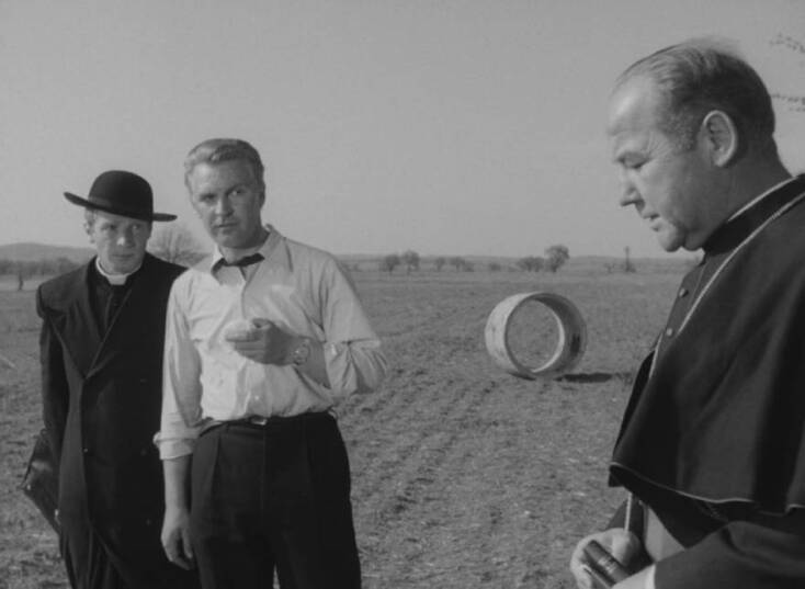 Σκηνή από την ταινία «Σκιές του υποκόσμου» του Φεντερίκο Φελίνι