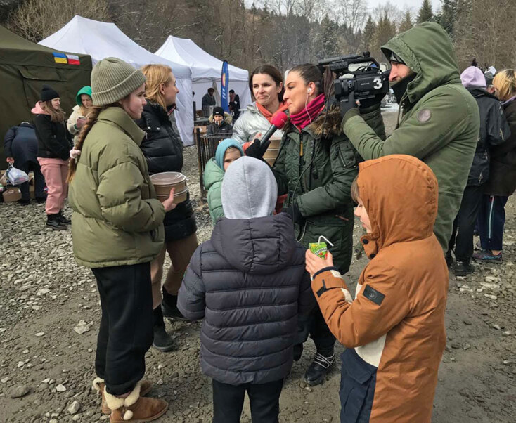 Οικογένειες από την Ουκρανία βρίσκουν φιλοξενία σε φίλους στη Γερμανία