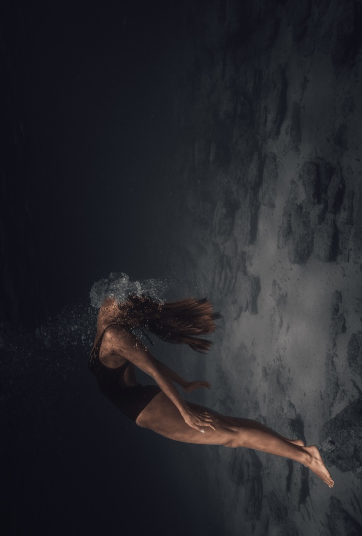 Φωτογραφία γυναίκας underwater του Μιχήλ Βαρθακούρη