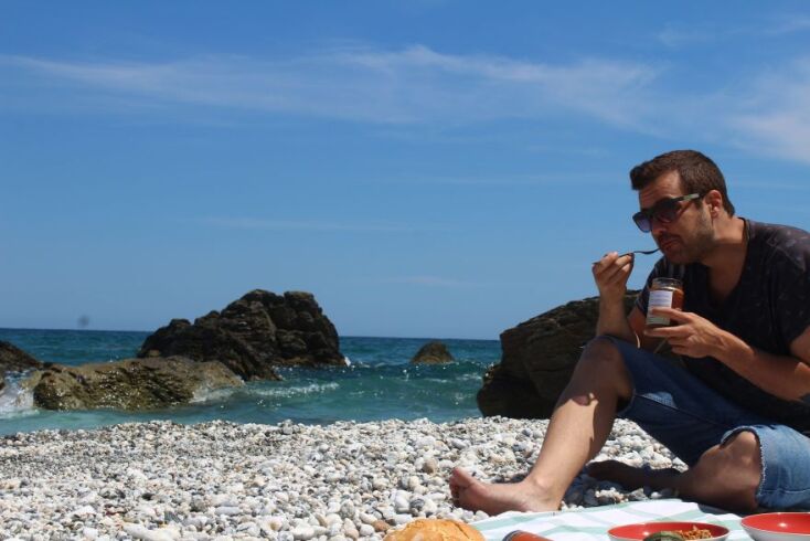 Σπιτικό φαγητό στην παραλία