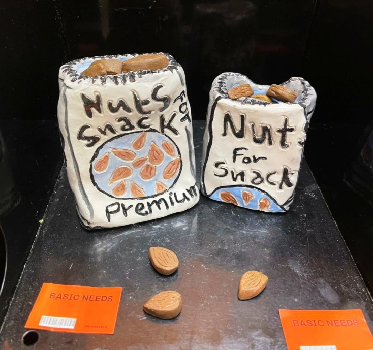 Κεραμικά της Μαριλίας Κολυμπίρη από την έκθεση Basic Needs στο ΟΚ! Market της Φωκίωνος Νέγρη.