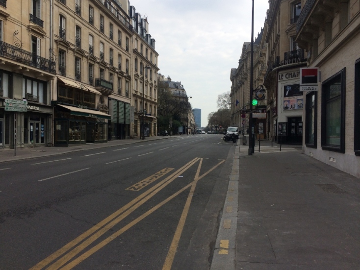 Κορωνοϊός: Ανταπόκριση από το άδειο Παρίσι