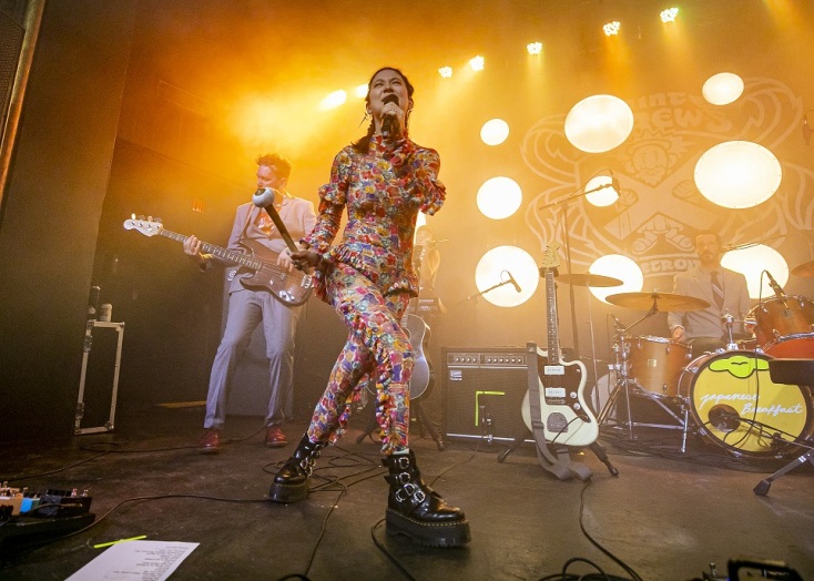 Michell Zauner, στιγμιότυπο από συναυλία των Japanese Breakfast