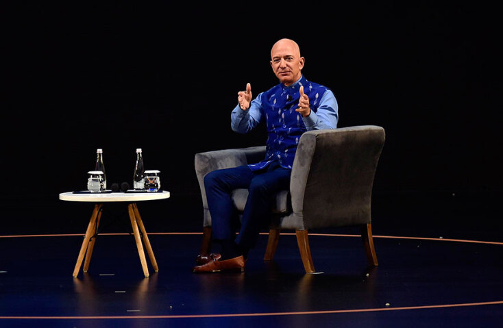 Τζεφ Μπέζος (Jeff Bezos), ιδρυτής της Amazon - Παραιτείται από CEO και αναλαμβάνει χρέη εκτελεστικού προέδρου