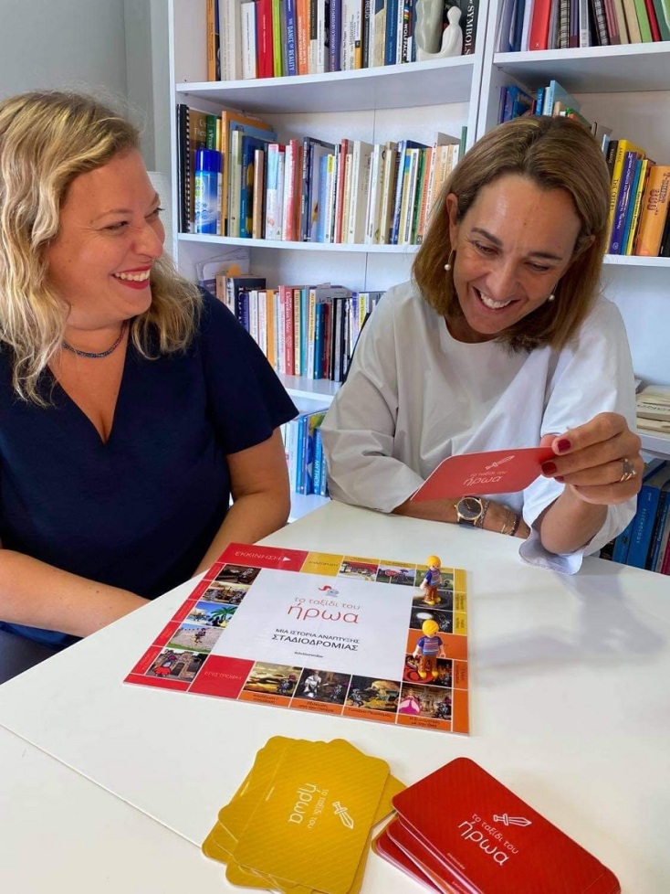 H Μαρίλη Τοπούζογλου και η Μαρκέλλα Μασούρα, αντιπρόσωποί του Jungian Coaching School στην Ελλάδα