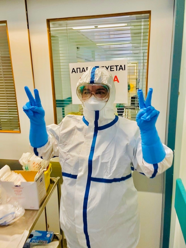 H Σοφία Καλανταρίδου που ξενεγεννά εγκύους με κορωνοιό