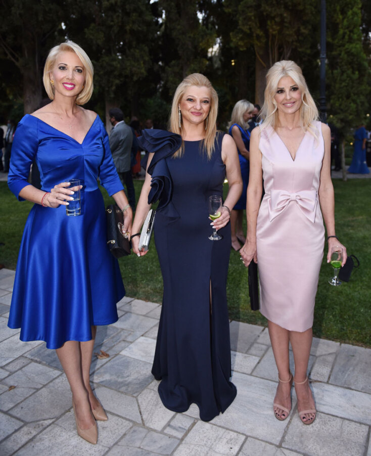 Κατερίνα Μονογιού, Διονυσία Αυγερινοπούλου, Έλενα Ράπτη