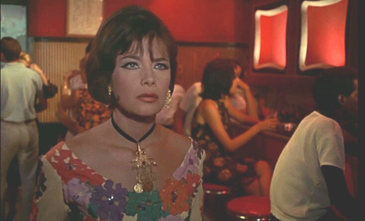 Τζένη Καρέζη