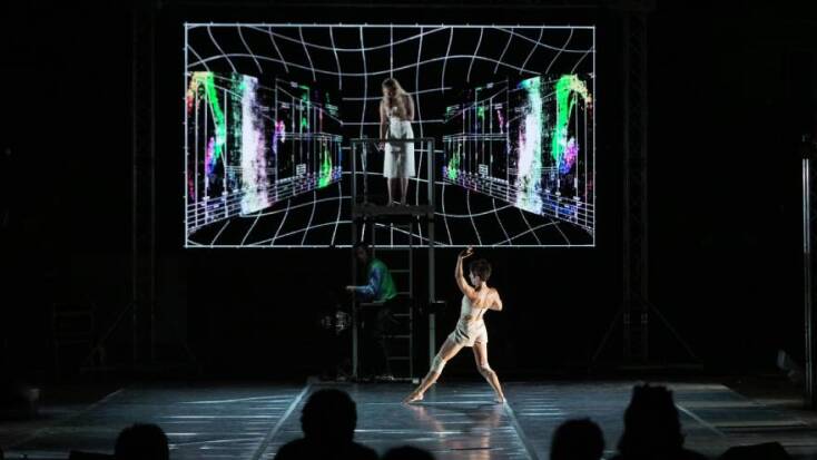 Στιγμιότυπο από την παράσταση «Ο Κάτω Εαυτός»