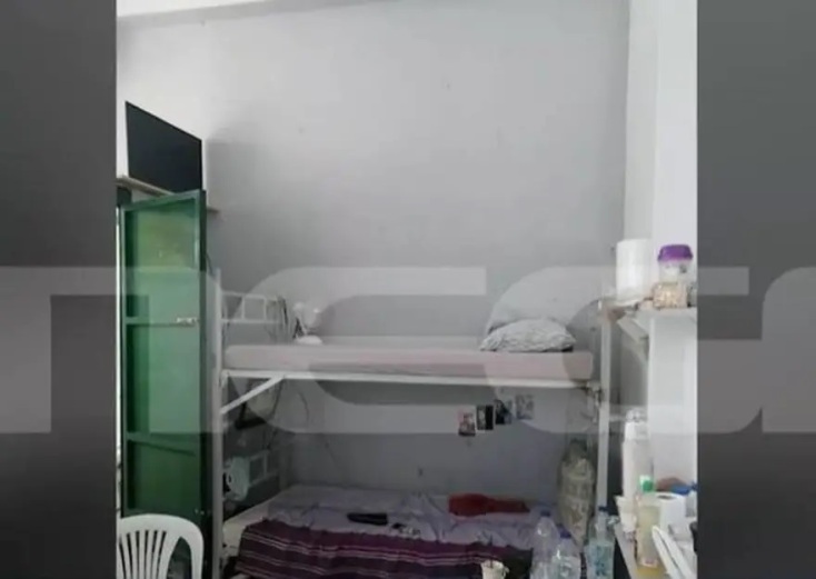 Το κελί του δολοφόνου της Καρολάιν, Μπάμπη Αναγνωστόπουλου