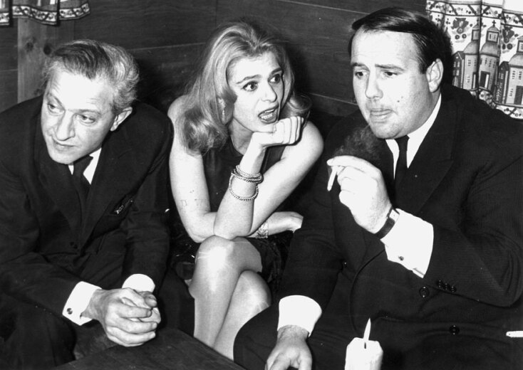 Ζυλ Ντασέν, Μελίνα Μερκούρη, Πρίγκιπας Σαντρουντίν Καν σε πάρτι στο Gstaad για τα εγκαίνια του The Cheeserie ©Getty Images/Keystone