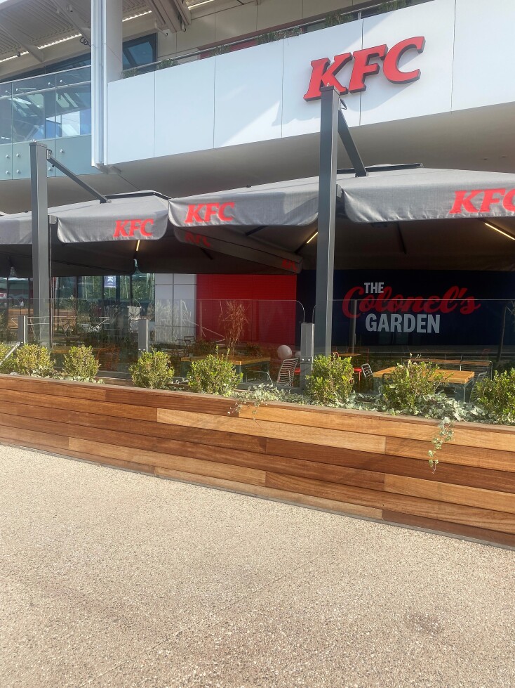 KFC κατάστημα στο River West