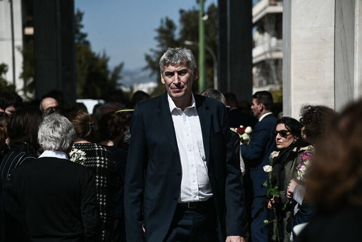 Ο Παναγιώτης Φασούλας πήγε στην κηδεία της Άλκης Ζέη