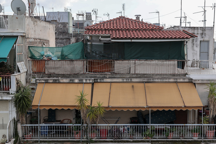 Κυψέλη: Μητέρα δολοφόνησε το 7χρονο αγοράκι της και το έκρυβε επί 5 χρόνια στη βεράντα της