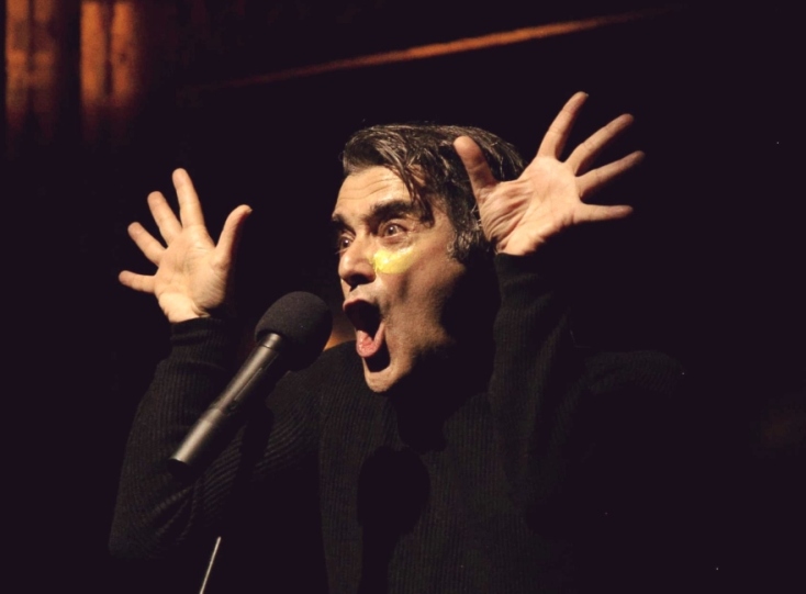 "Κόκκαλο": ο Γεράσιμος Γεννατάς ως Αντονέν Αρτώ